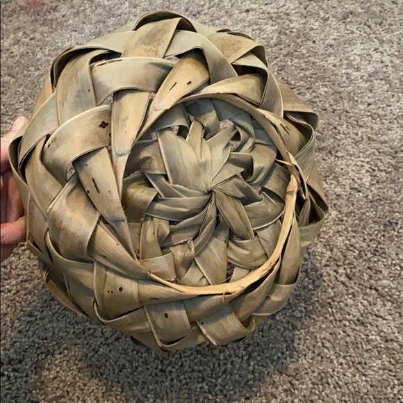 Basket - Picture 2 of 3